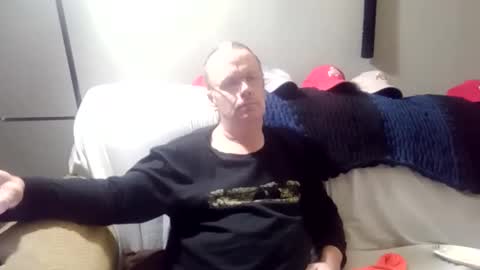 Snapshot of mcfly1973 chatting on 25, 12, 2024 mcfly1973 online show from 25, 12, 2024