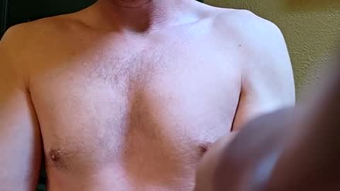 Snapshot of mclovinmackay chatting on 29, 6, 2026 mclovinmackay online show from 29, 6, 2026