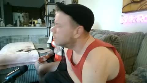 Snapshot of me2283 chatting on 14, 2, 2025 me2283 online show from 14, 2, 2025