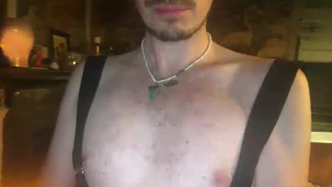 Snapshot of me586790 chatting on 8, 11, 2025 English Arse Play online show from 8, 11, 2025