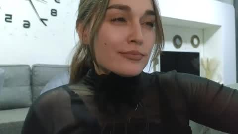 Snapshot of me_lissa_sun chatting on 21, 12, 2024 Melissa online show from 21, 12, 2024