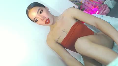 Snapshot of mea_romance chatting on 13, 1, 2026 Meacharmyateciara online show from 13, 1, 2026
