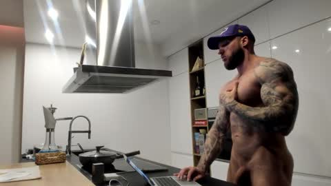 Snapshot of mealphamale chatting on 7, 1, 2026 Alpha Male online show from 7, 1, 2026