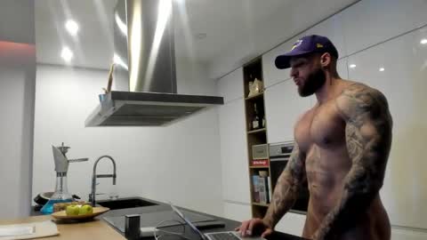 Snapshot of mealphamale chatting on 10, 2, 2026 Alpha Male online show from 10, 2, 2026