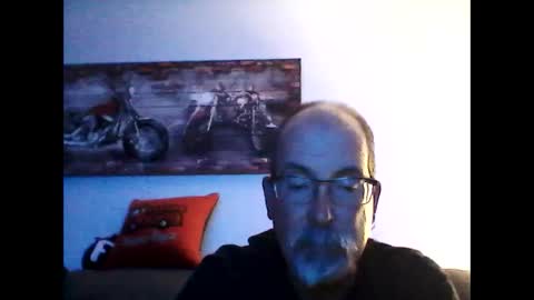 Snapshot of meathome3 chatting on 17, 9, 2025 me at home online show from 17, 9, 2025