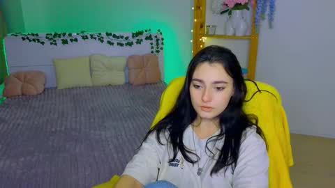 Dina online show from 9, 10, 2025