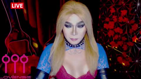 THE QUEEN ALPHA   Queen Medusa Prey online show from 16, 11, 2025