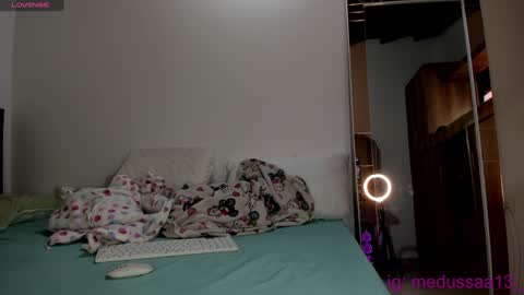 medussa13 online show from 23, 12, 2024