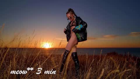 Sweet Meow nonude online show from 19, 9, 2025