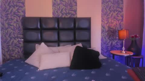 emily online show from 18, 4, 2026