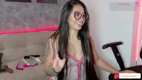 Snapshot of megan_bluee_ chatting on 1, 7, 2026 Megan Bluee online show from 1, 7, 2026