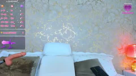 Snapshot of megan_clarck_ chatting on 18, 4, 2026 Puedes llamarme angy online show from 18, 4, 2026