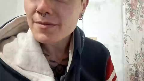 Megan and sophi online show from 4, 10, 2025