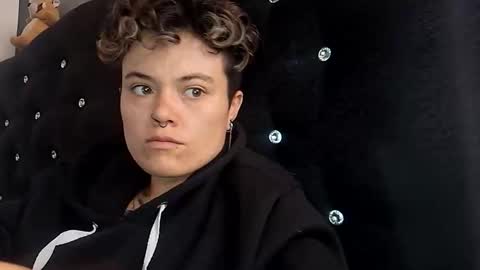 Megan and sophi online show from 4, 11, 2025