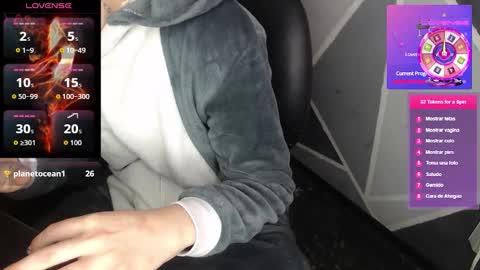 Megan and sophi online show from 20, 12, 2025