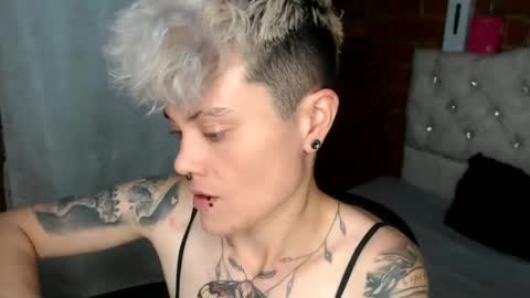 Snapshot of megan_coop3r_ chatting on 11, 6, 2026 Megan and sophi online show from 11, 6, 2026