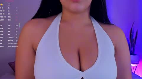 Snapshot of megan_cooper28 chatting on 26, 6, 2026 MEGAN COOPER online show from 26, 6, 2026
