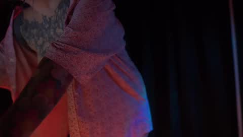 Snapshot of megan_evaans chatting on 31, 1, 2025 welcome guys   please  help me to reach 100 hands up Thanks  online show from 31, 1, 2025