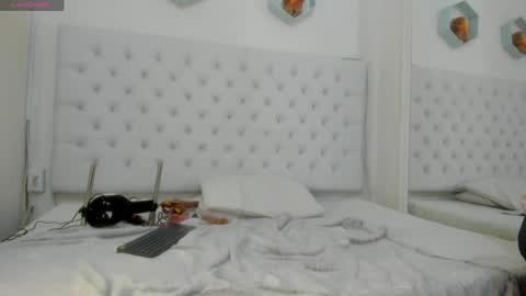 Snapshot of megan_hally chatting on 25, 4, 2026 Megan online show from 25, 4, 2026