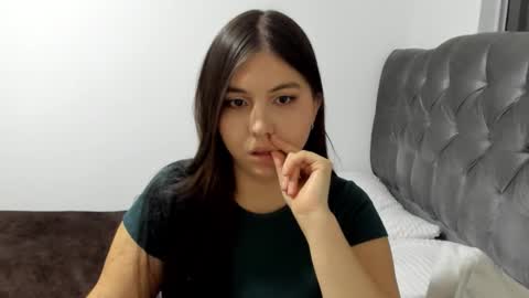 Snapshot of megan_lrq chatting on 2, 10, 2025 Megan online show from 2, 10, 2025