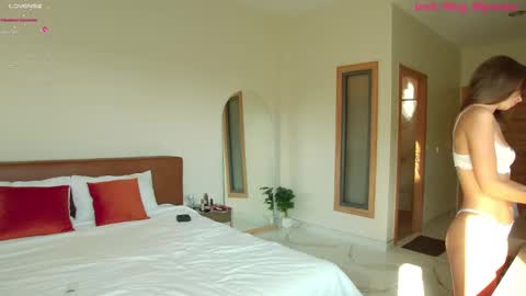 Megan   inst meg myersss online show from 8, 12, 2024