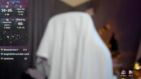 Megan Nelson online show from 24, 12, 2024