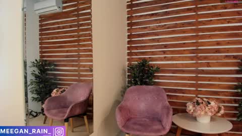 Snapshot of megan_raiin chatting on 11, 3, 2025 megan_raiin online show from 11, 3, 2025