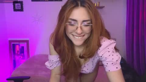 Snapshot of megan_ricci chatting on 3, 10, 2025 Laura online show from 3, 10, 2025