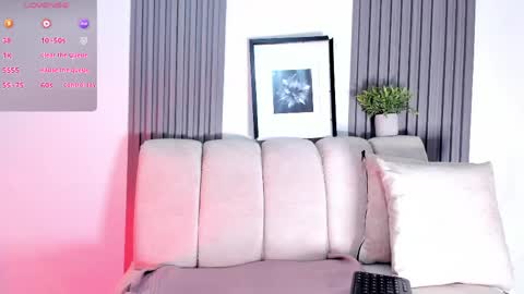 Megan  online show from 28, 3, 2026