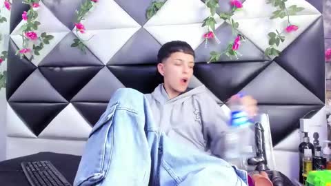 megan_thompsonn_ online show from 28, 10, 2025