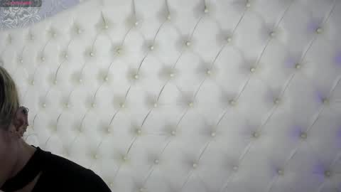 megan_tower online show from 16, 4, 2026