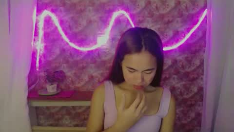 Snapshot of megan_younng chatting on 17, 3, 2026 MEGAN online show from 17, 3, 2026