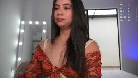 Snapshot of megancute2 chatting on 26, 1, 2025 Luz -----OF mgluz2--- Next stream 1122024 1400Colombian time online show from 26, 1, 2025