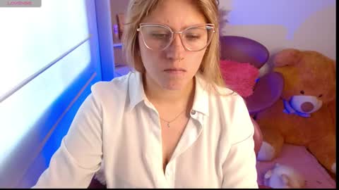 Snapshot of meganlk chatting on 10, 2, 2025 MEGAN online show from 10, 2, 2025