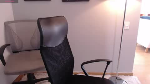Snapshot of meganlk chatting on 3, 6, 2026 MEGAN online show from 3, 6, 2026