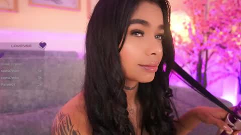 Megan Lowell online show from 13, 5, 2026