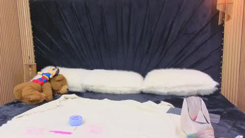 Megan online show from 27, 4, 2026