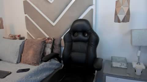 Megan Presley online show from 7, 2, 2026