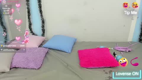 Snapshot of meganqueen2 chatting on 26, 12, 2024 Megan Queen online show from 26, 12, 2024