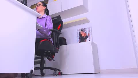 Snapshot of meganstones chatting on 2, 2, 2025 Megan online show from 2, 2, 2025