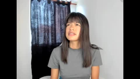 Snapshot of meganthompsonn chatting on 26, 5, 2026 Megan online show from 26, 5, 2026
