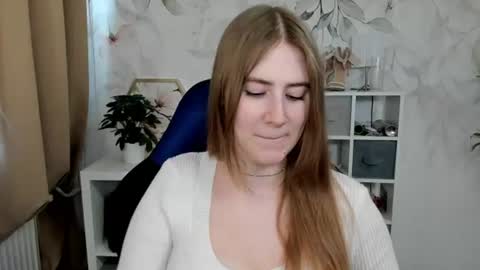 Snapshot of meganx_candy chatting on 15, 6, 2026 Megan online show from 15, 6, 2026