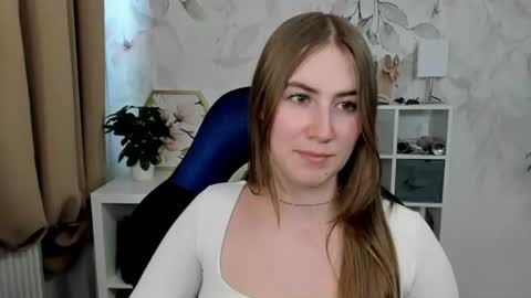 Snapshot of meganx_candy chatting on 6, 7, 2026 Megan online show from 6, 7, 2026