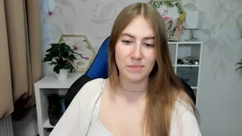 Snapshot of meganx_candy chatting on 27, 7, 2026 Megan online show from 27, 7, 2026