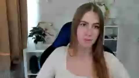 Snapshot of meganx_candy chatting on 28, 7, 2026 Megan online show from 28, 7, 2026