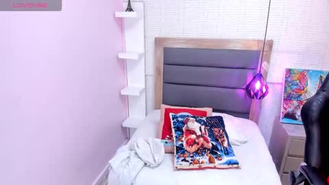 M E G A N  online show from 18, 12, 2025