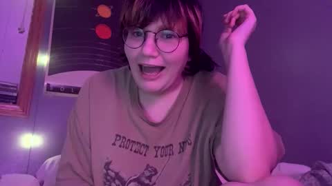 Snapshot of megeggs chatting on 20, 10, 2025 Megeggs online show from 20, 10, 2025