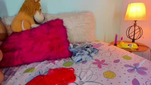 Meggan online show from 15, 2, 2025