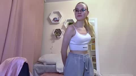 Mia online show from 14, 3, 2026