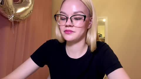 Mia online show from 17, 4, 2026